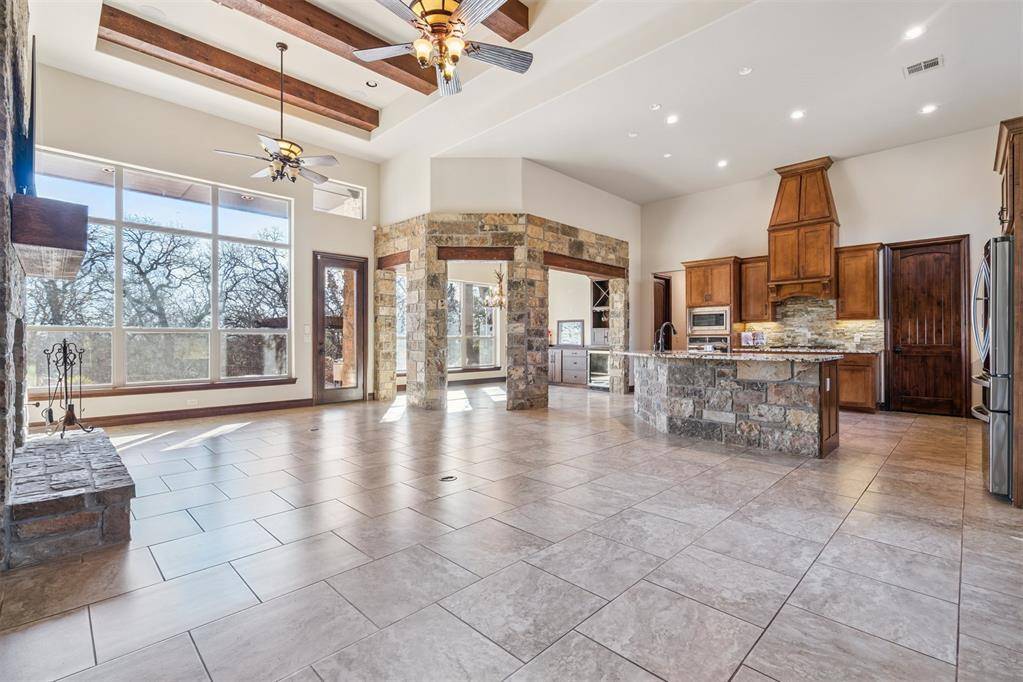 14201 Little Hickory RD, Arcadia, OK 73007