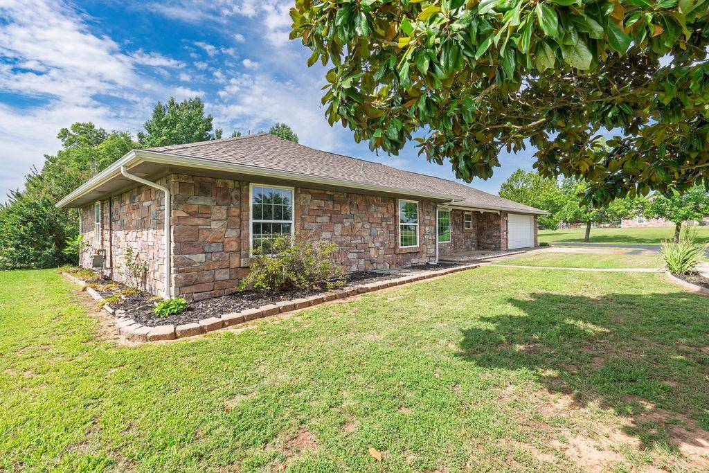 37709 Garretts Lake RD, Shawnee, OK 74804