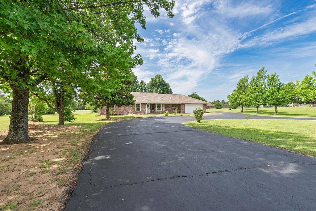 37709 Garretts Lake RD, Shawnee, OK 74804