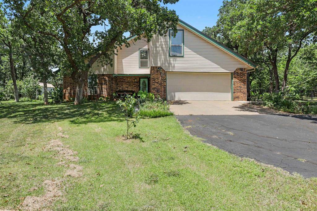 3950 W Charter Oak RD, Edmond, OK 73034