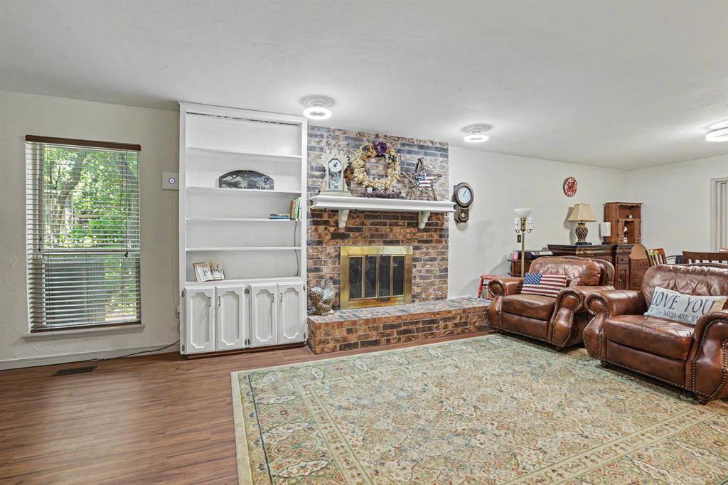 3950 W Charter Oak RD, Edmond, OK 73034