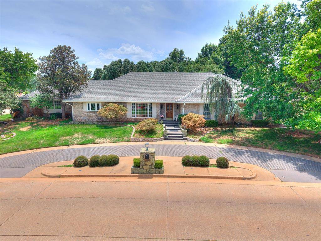 1108 Oak Tree DR, Edmond, OK 73025