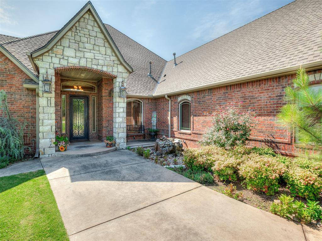 530 Westwind DR, Newcastle, OK 73065