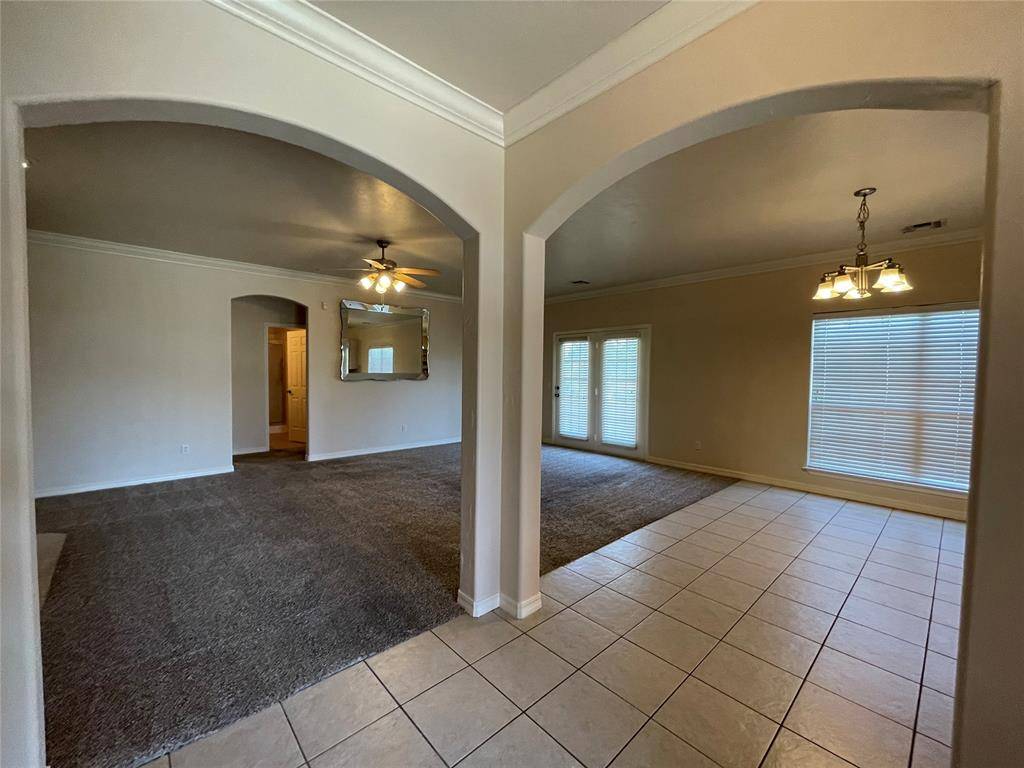 9621 Montclaire DR, Midwest City, OK 73130
