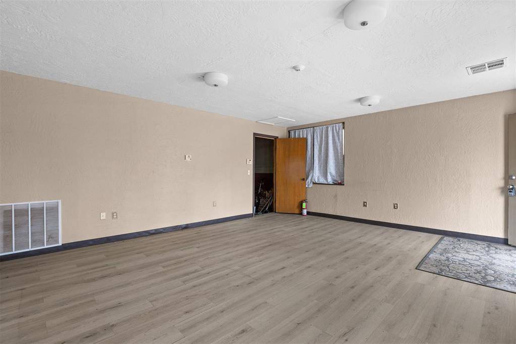 116 N 5th ST, Chickasha, OK 73018