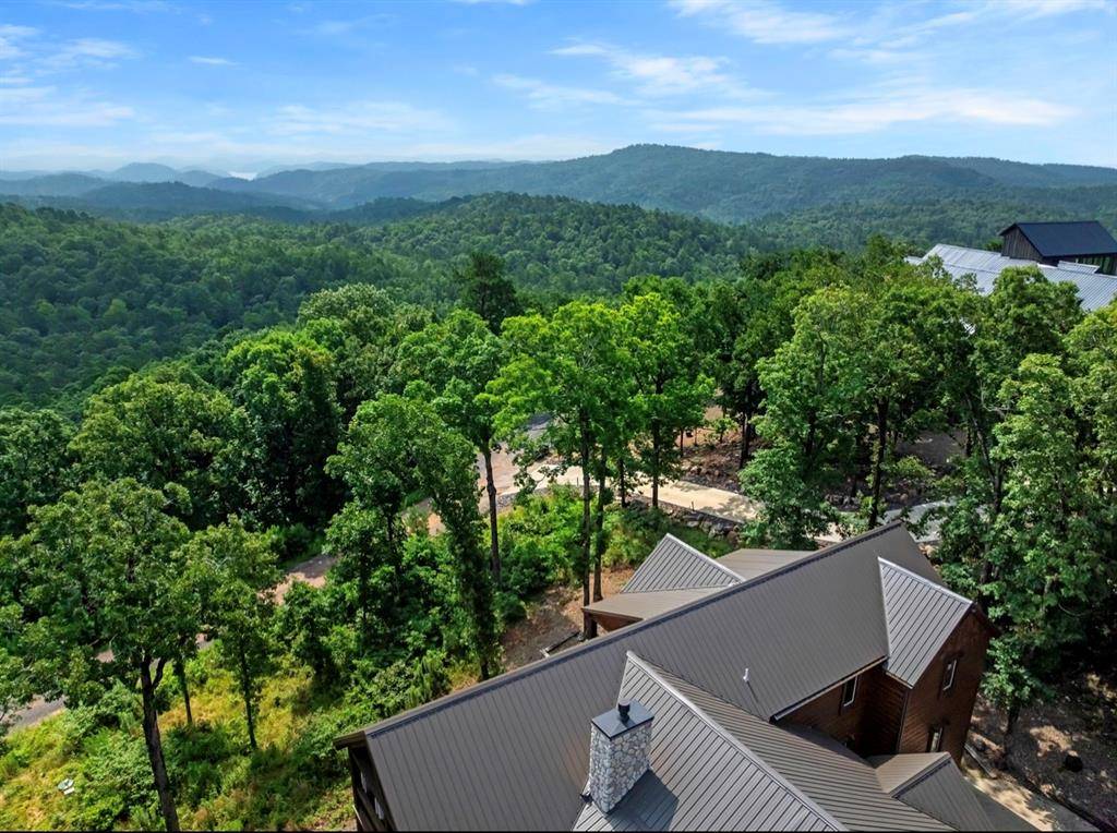 670 MOONSHINER SPRINGS TRL, Broken Bow, OK 74728