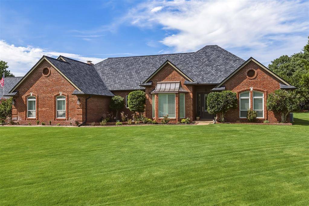 2013 Spirit Wood LN, Edmond, OK 73025