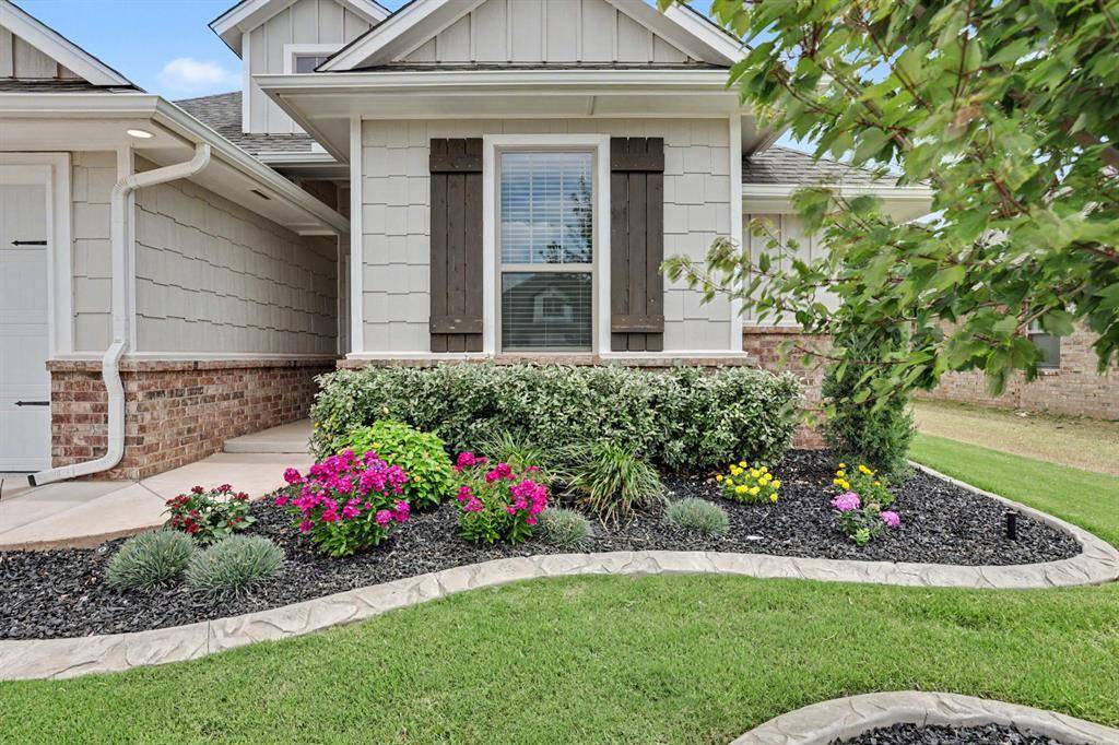 3240 Mangrove RD, Edmond, OK 73034
