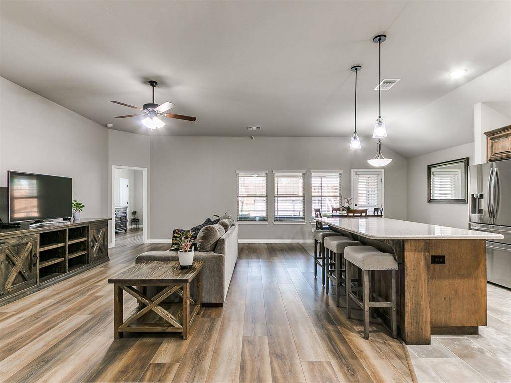15521 Boulder DR, Edmond, OK 73013