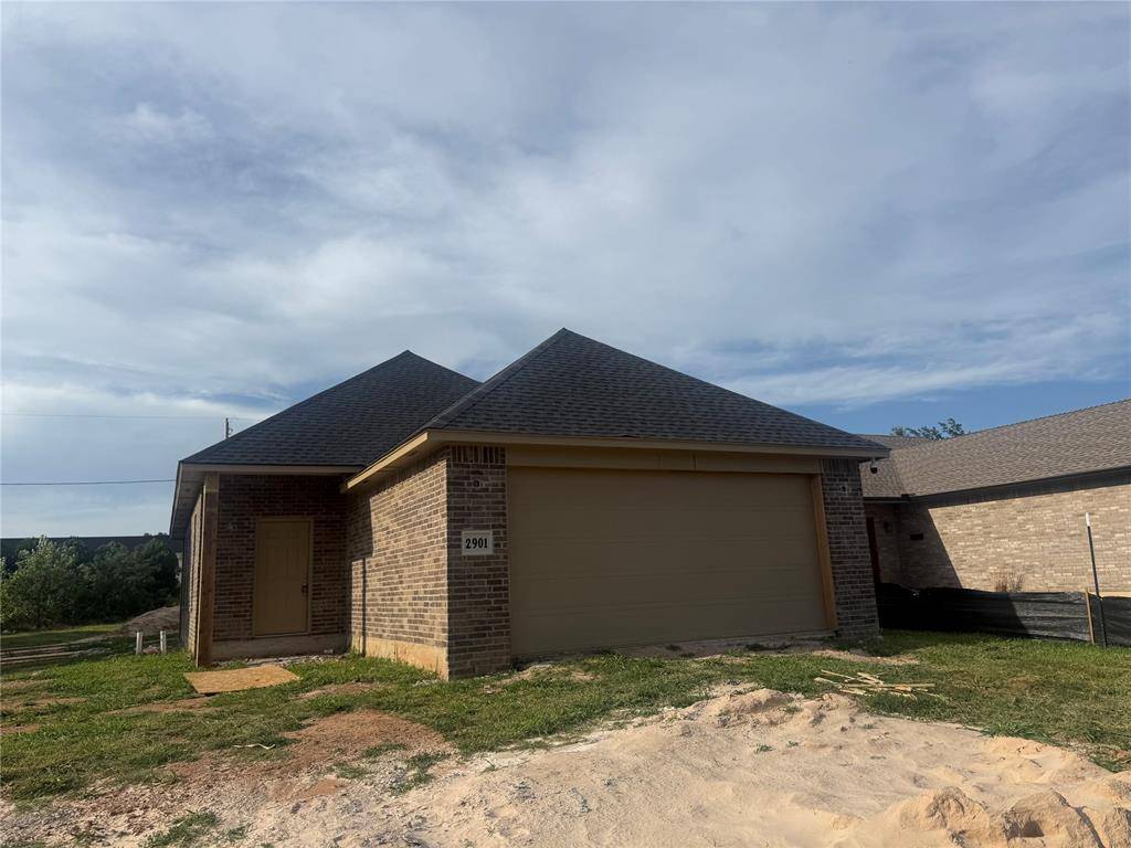 2901 NE Success ST, Oklahoma City, OK 73111