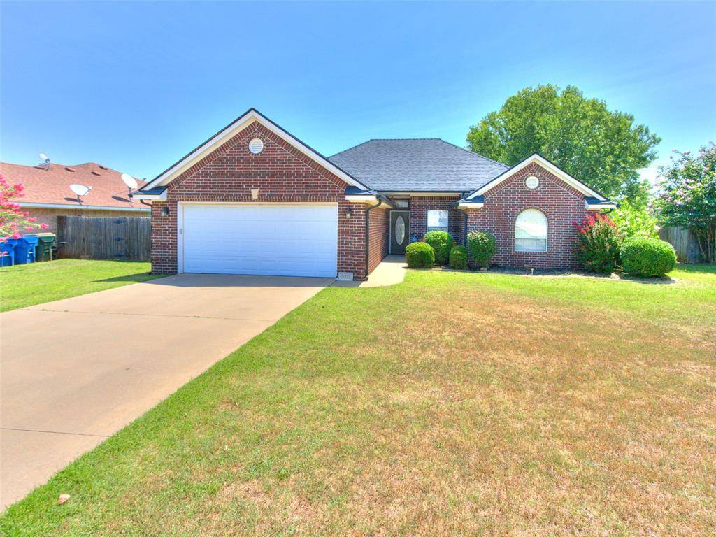 3021 Alli CIR, Chickasha, OK 73018