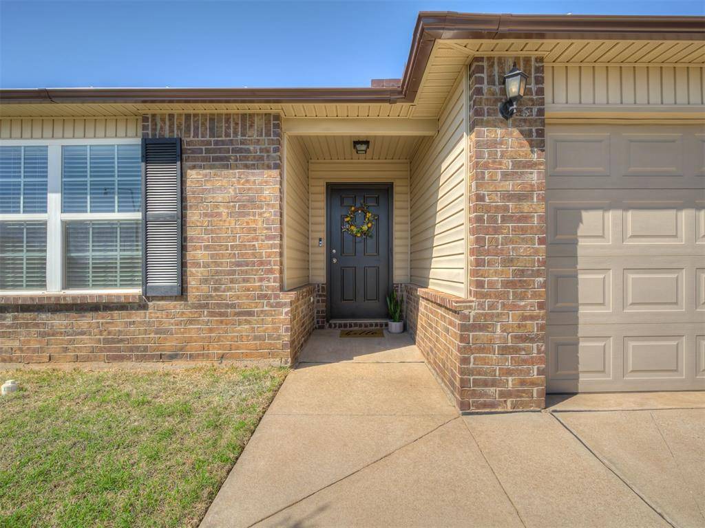 2009 Bosc DR, Newcastle, OK 73065