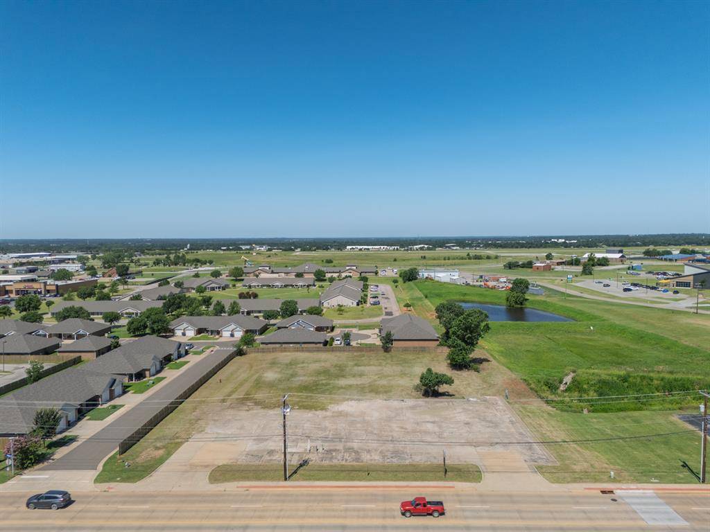 1718 N Kickapoo AVE, Shawnee, OK 74804