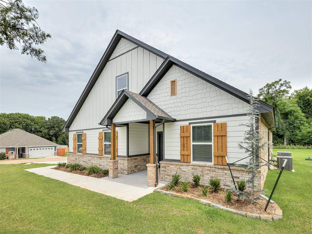 9881 Livingston RD, Edmond, OK 73025