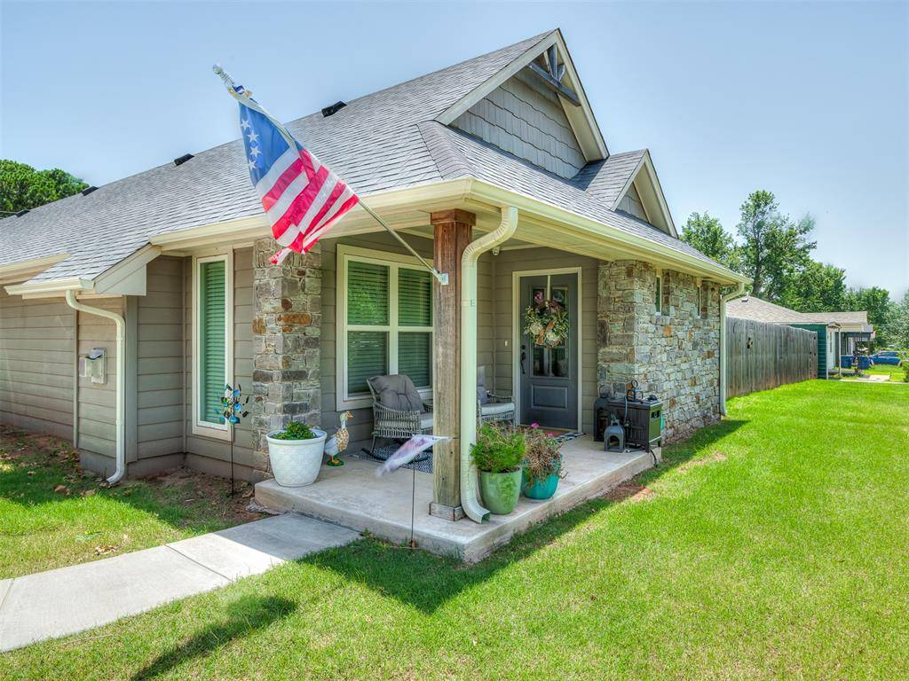402 S Van Buren AVE, Blanchard, OK 73010