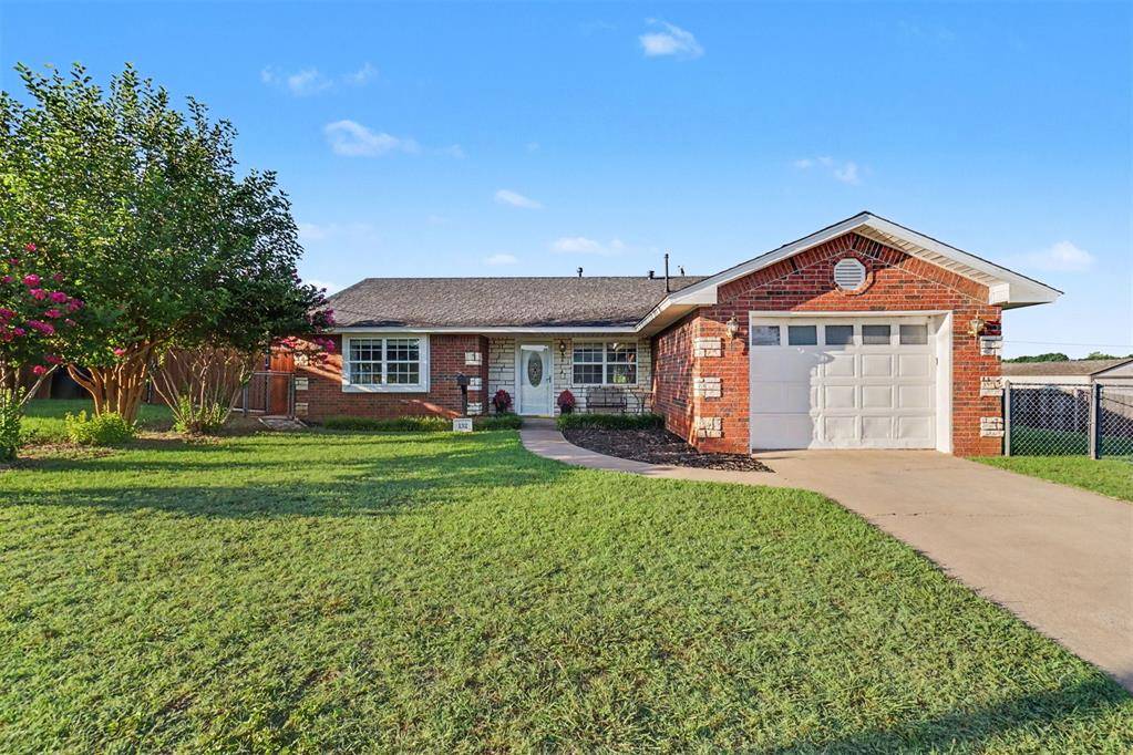 132 Florence DR, Cordell, OK 73632