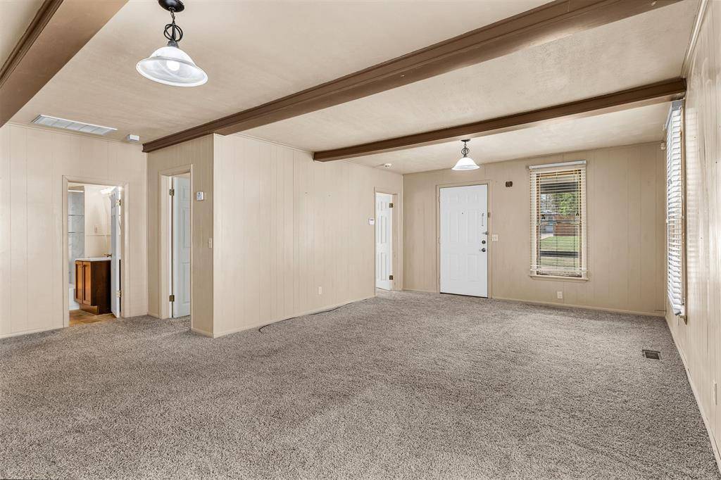 617 S Roberts AVE, El Reno, OK 73036