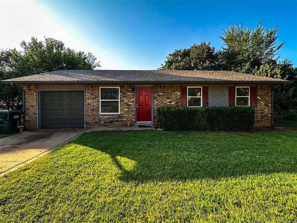 3317 Kathy LN, Edmond, OK 73034