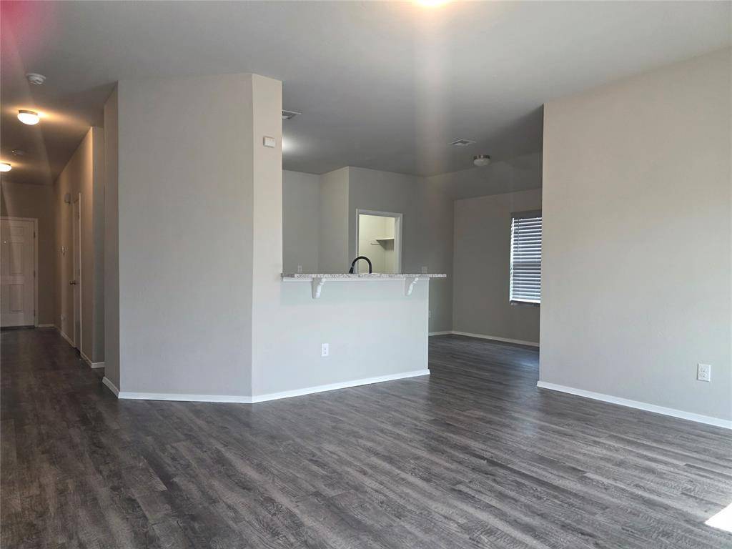 2928 Westbrook ST, Chickasha, OK 73018