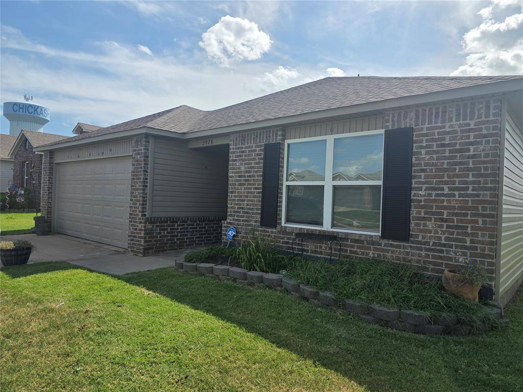 2928 Westbrook ST, Chickasha, OK 73018