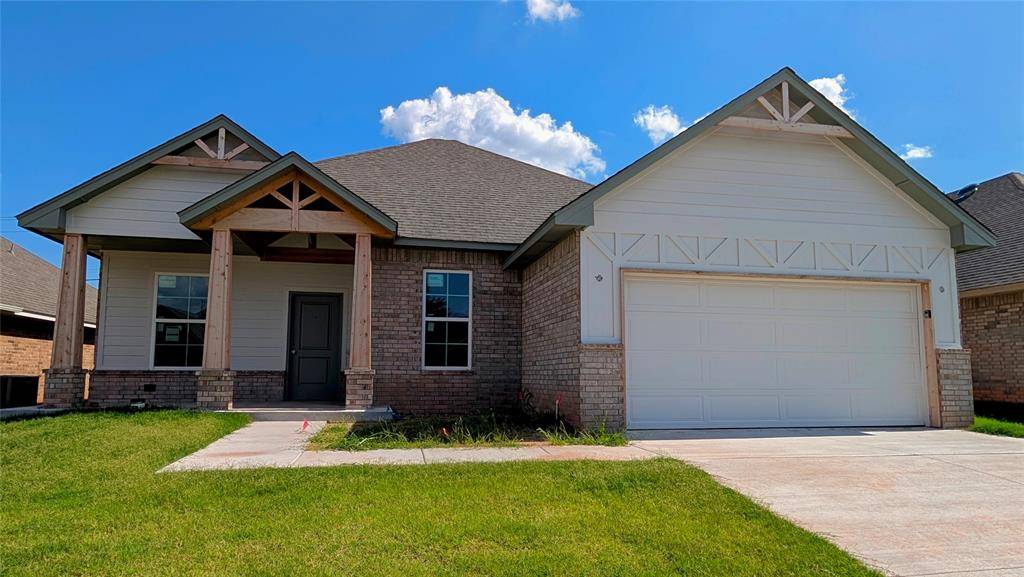 11704 SW 15th TER, Yukon, OK 73099