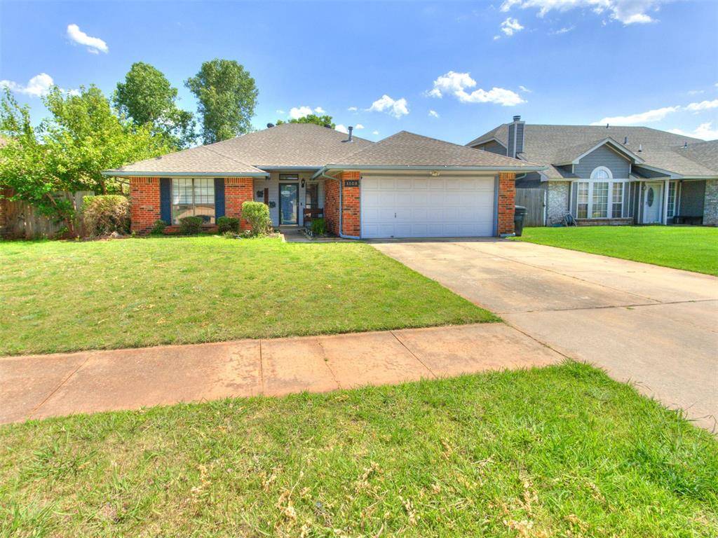 1108 NE 25th ST, Moore, OK 73160