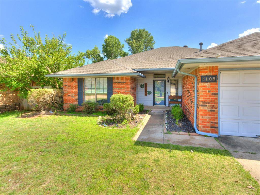 1108 NE 25th ST, Moore, OK 73160