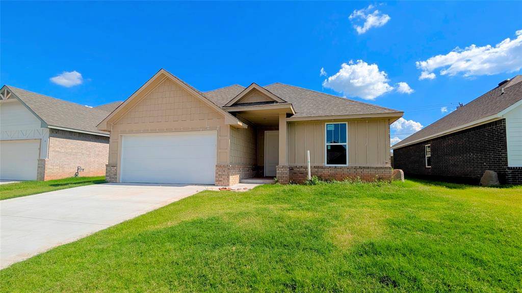 11708 SW 15th TER, Yukon, OK 73099