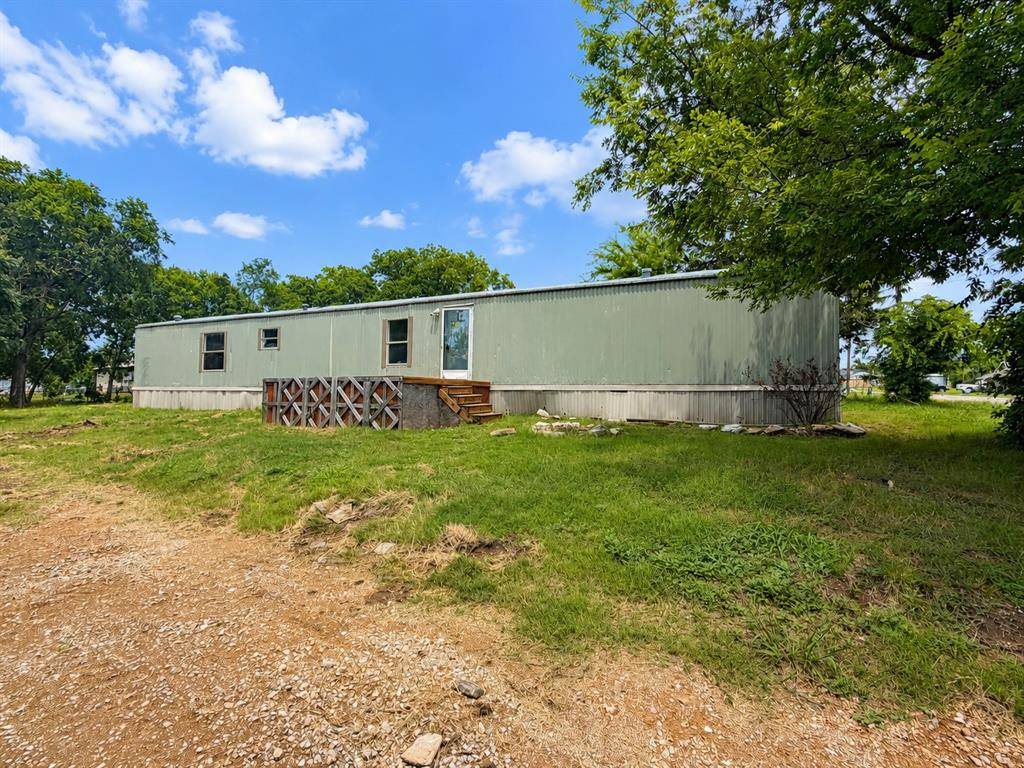 206 W Tahlequah AVE, Sulphur, OK 73086
