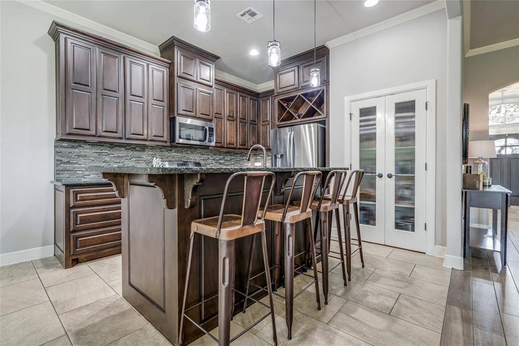 905 NW 189th CIR, Edmond, OK 73012