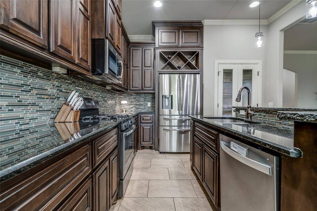 905 NW 189th CIR, Edmond, OK 73012