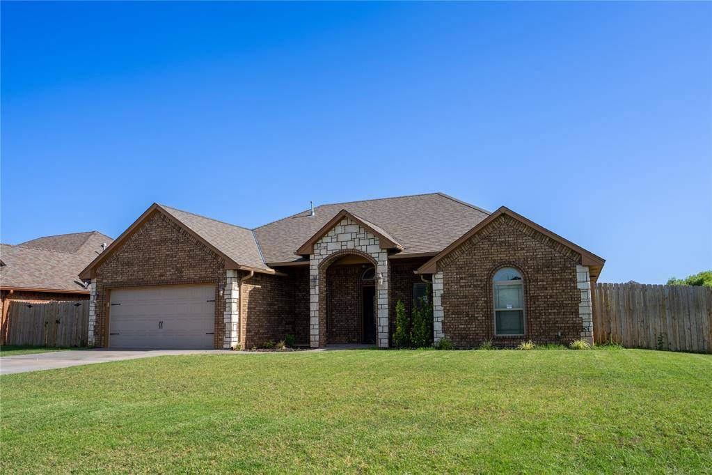 1605 NE White Rock DR, Elgin, OK 73538