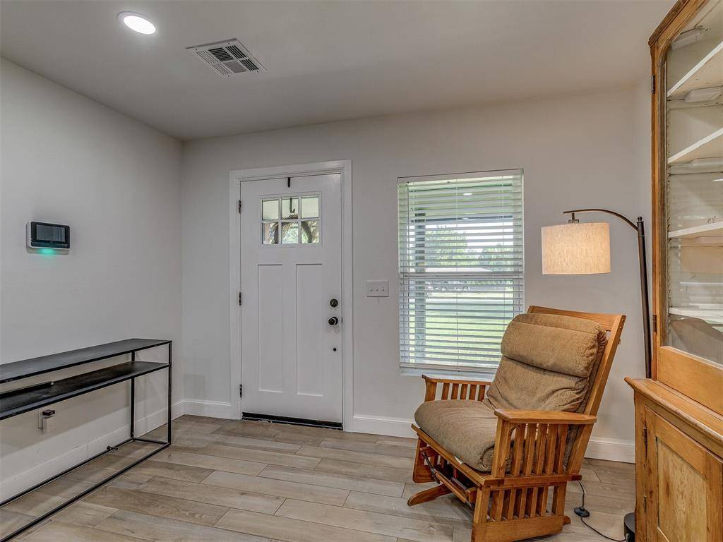 540 E Suera TER, Mustang, OK 73064