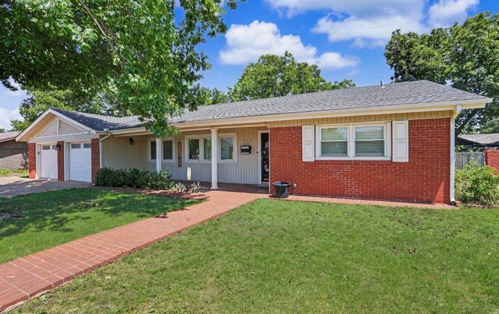 213 S Mockingbird DR, Altus, OK 73521