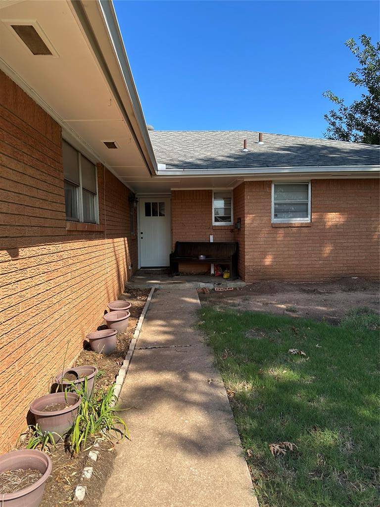 101 Burton PL, Edmond, OK 73013