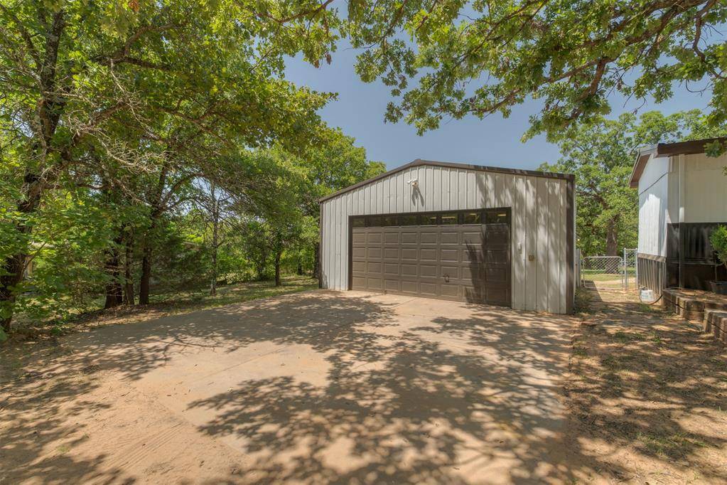 9209 Sleepy Hollow DR, Newalla, OK 74857