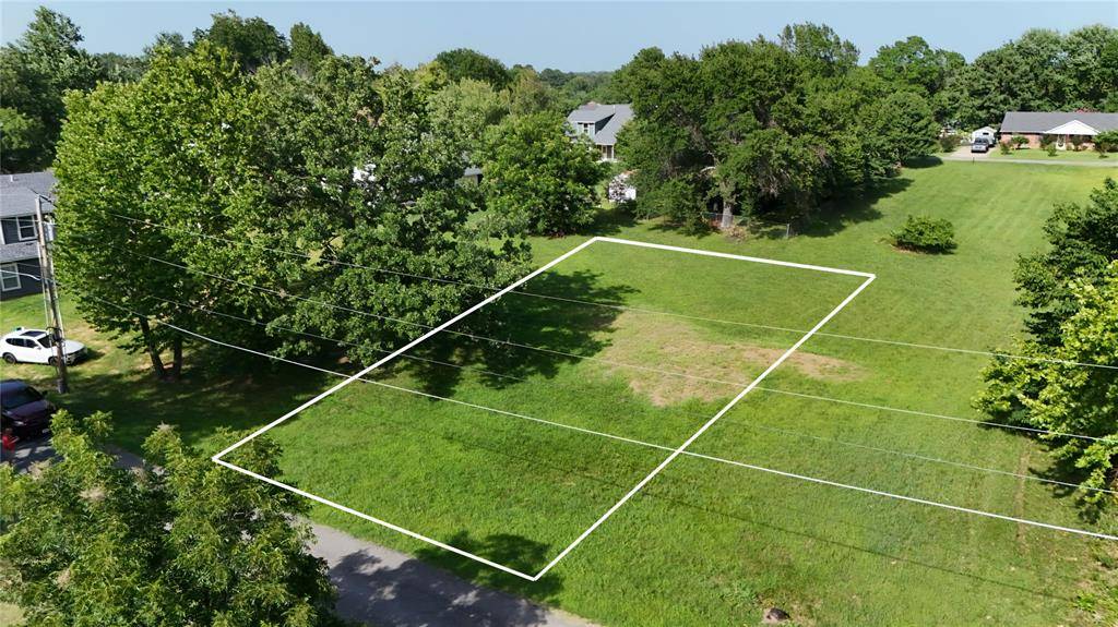 1697 W McGill CIR, Eufaula, OK 74432