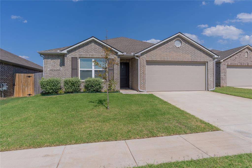 9508 Saddle DR, Yukon, OK 73099