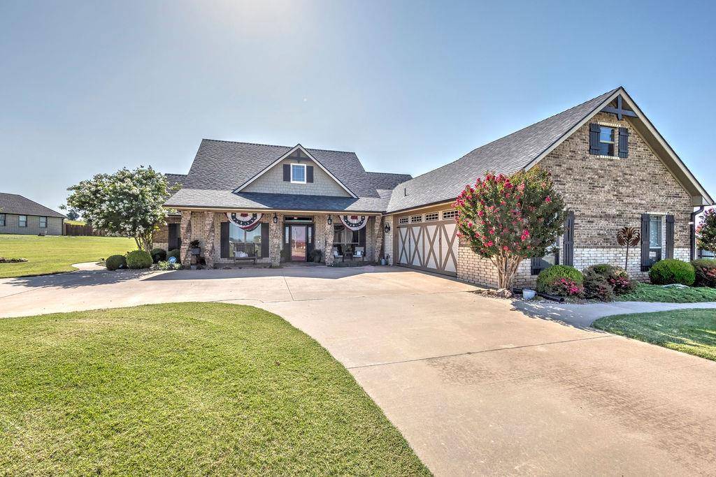 178 Rock Ridge RD, Elgin, OK 73538