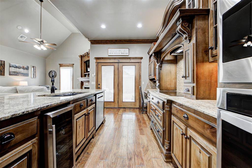 806 Chateau CT, Kingfisher, OK 73750