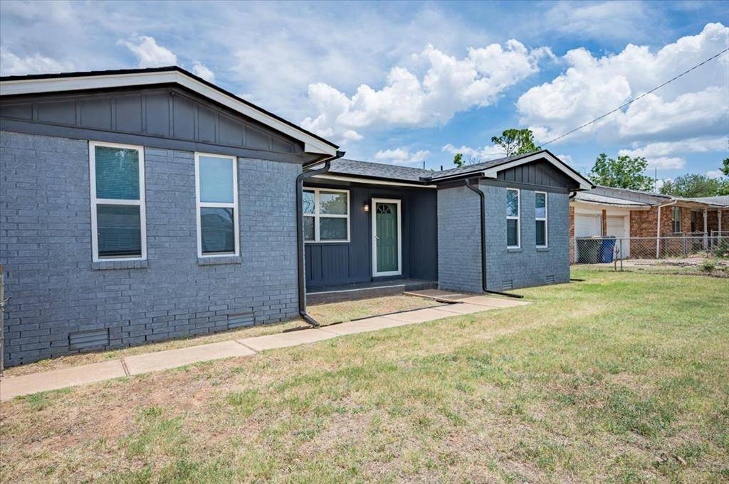 119 Windsor RD, Chickasha, OK 73018