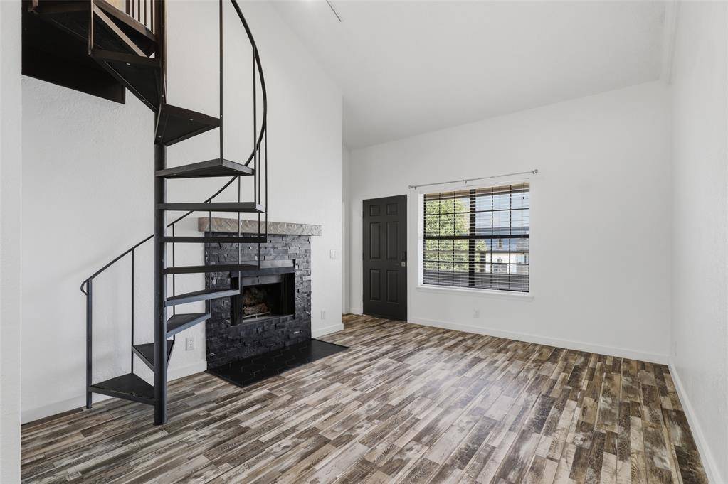 11140 Stratford DR #605, Oklahoma City, OK 73120