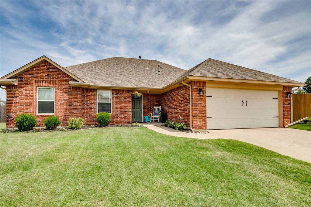 700 Dana DR, Yukon, OK 73099