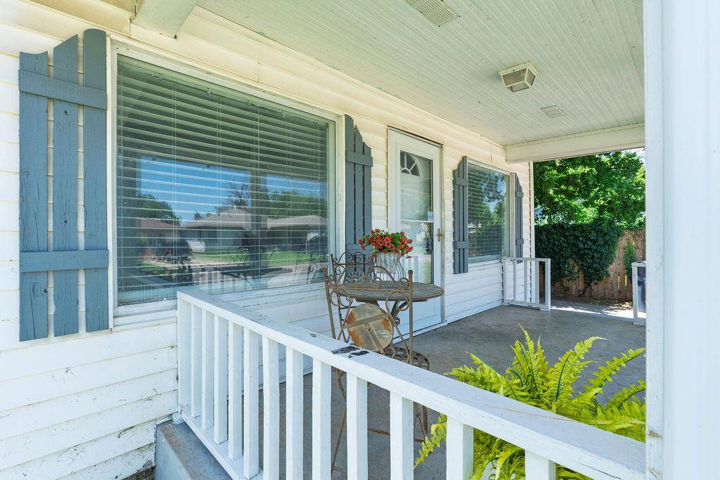 301 W Chicago ST, Shawnee, OK 74804