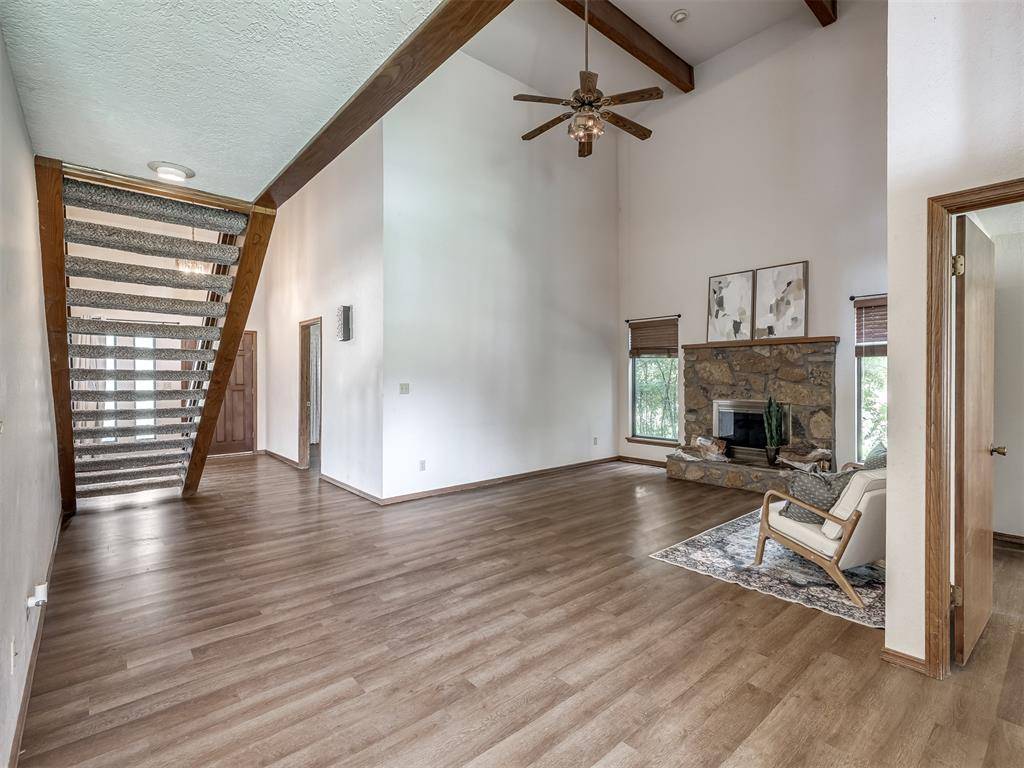 1111 Robin Hood LN, Norman, OK 73072