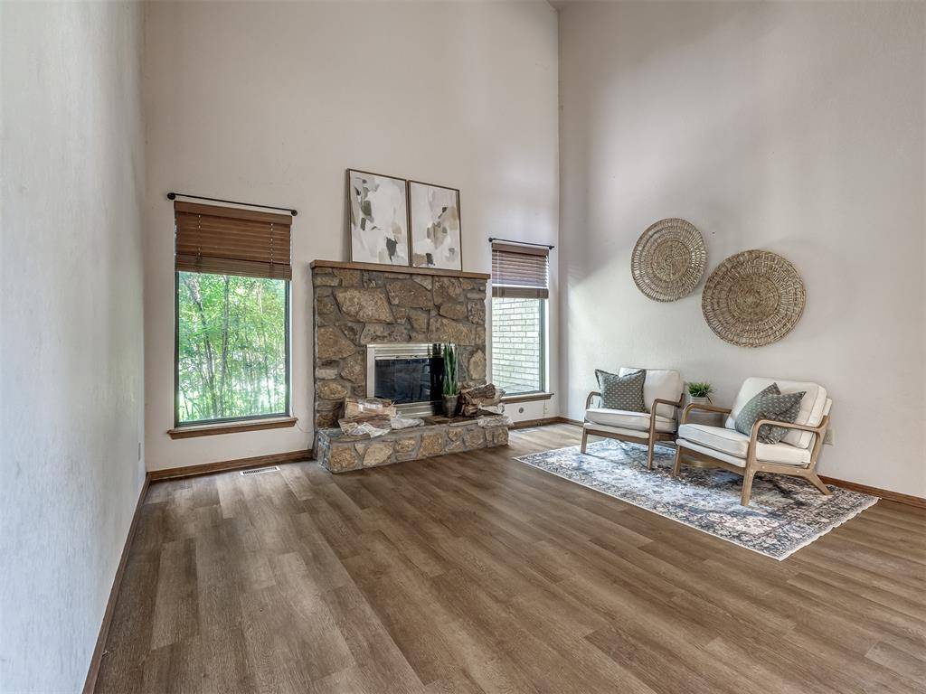 1111 Robin Hood LN, Norman, OK 73072