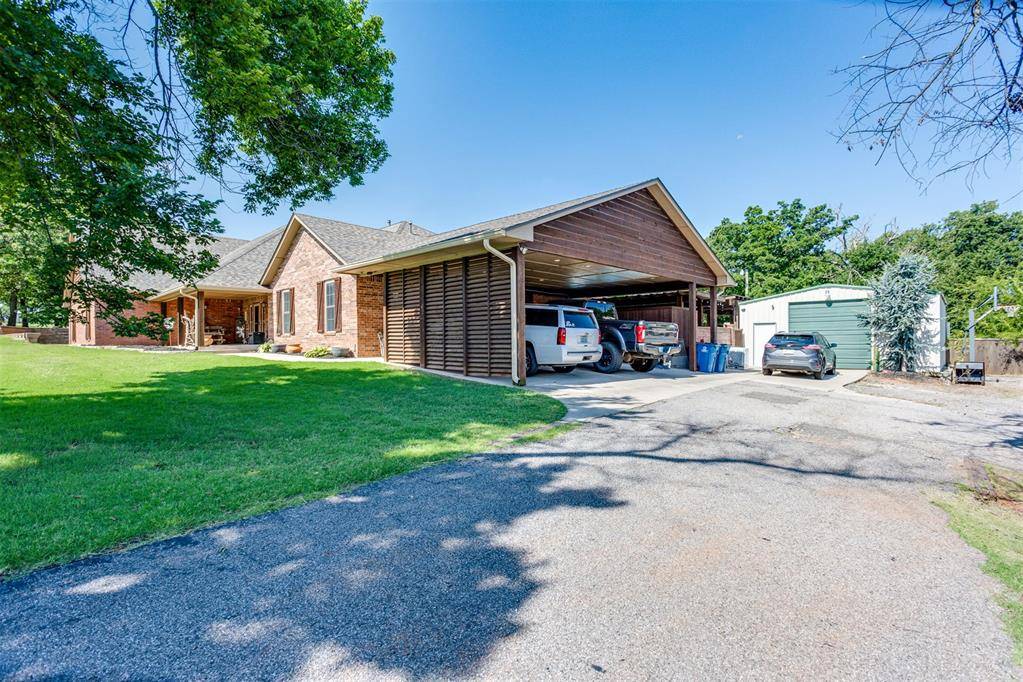 1901 S Country Club RD, Newcastle, OK 73065
