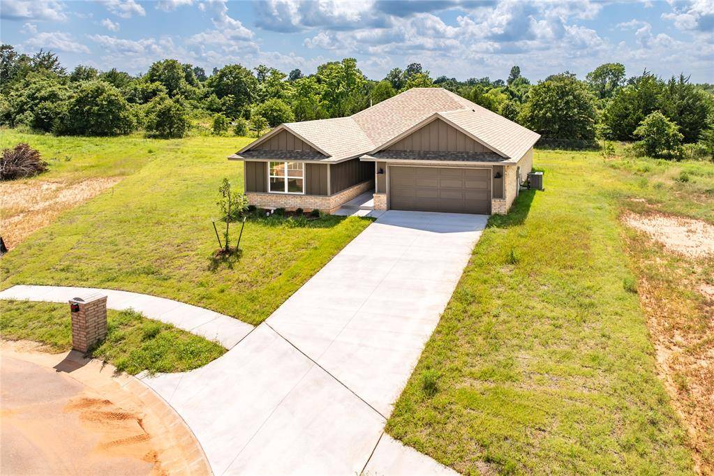 4680 Lincoln LNDG, Harrah, OK 73045