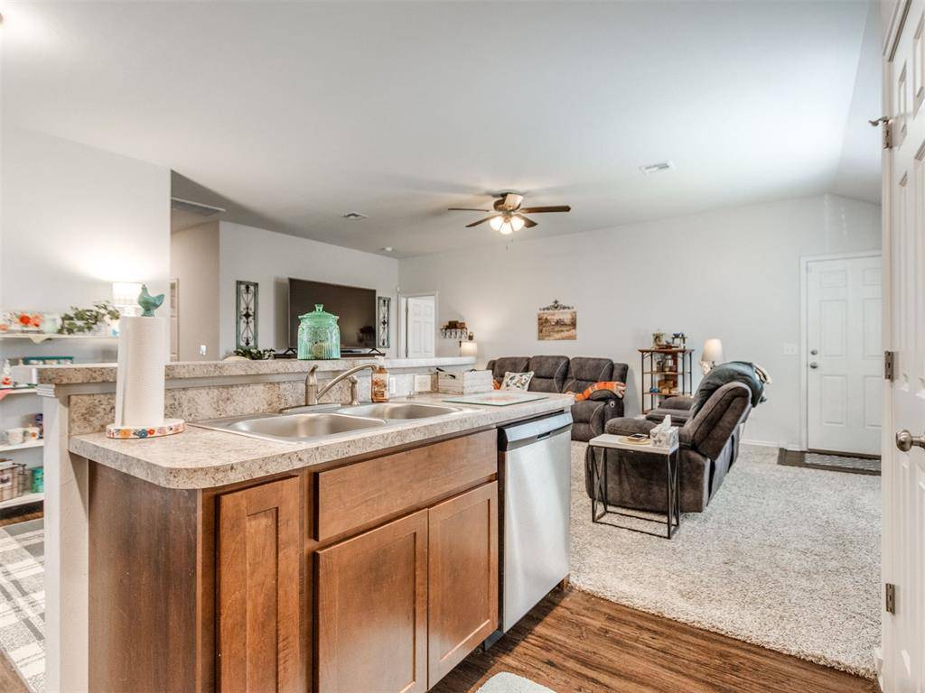 11036 NW 94th ST, Yukon, OK 73099