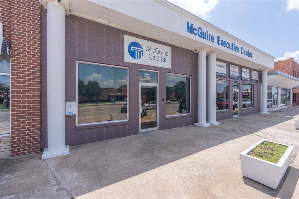 6636 NW 39th EXPY #110, Bethany, OK 73008